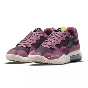 Nike Jordan MA2 - Size 8.5